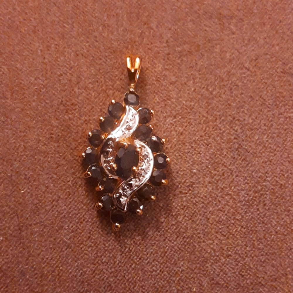 Vintage gilt sterling Blue Sapphire pendant
